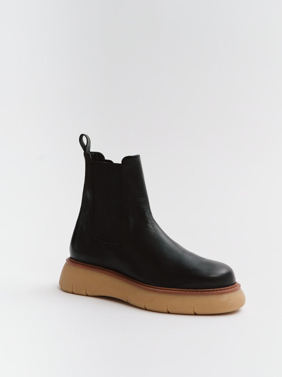 Chunky Round Chelsea Boots
