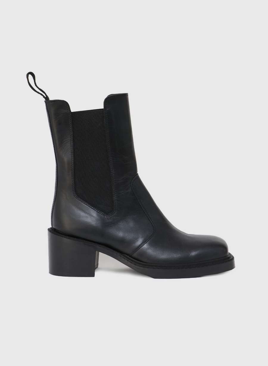 Chelsea Boots
