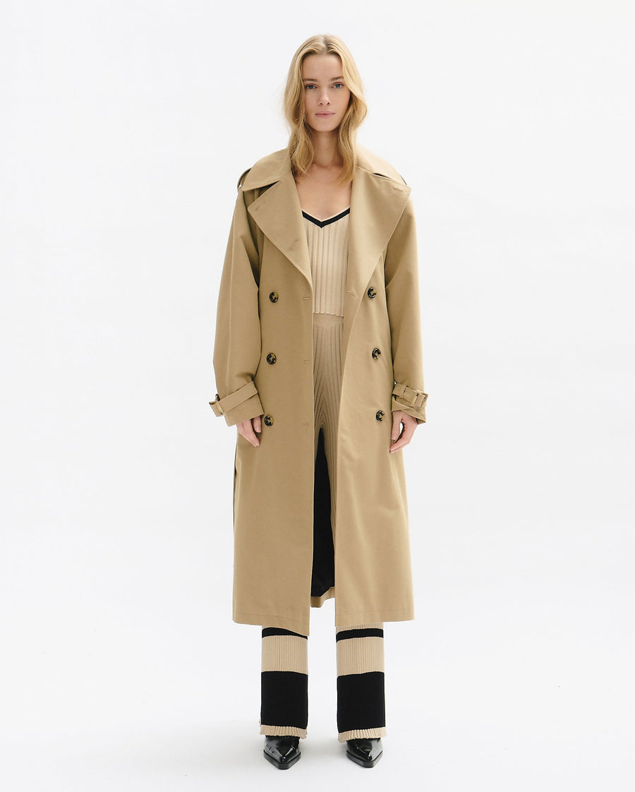 Long oversize trench
